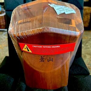 Walnut Knife wood Block For 4 Pieces Sealed 9”x8”x7”